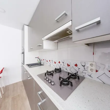 Daire Sandra Apartamentai